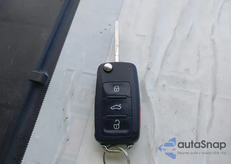 2012 Volkswagen Beetle из США, поврежденный, VIN 3VW5P7AT5CM800312